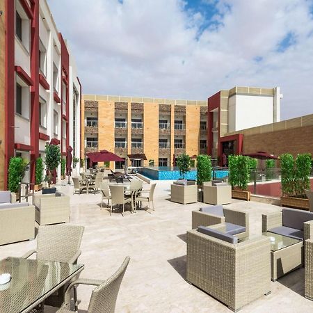 Best Western Plus Al Qurayyat City Center Exteriör bild