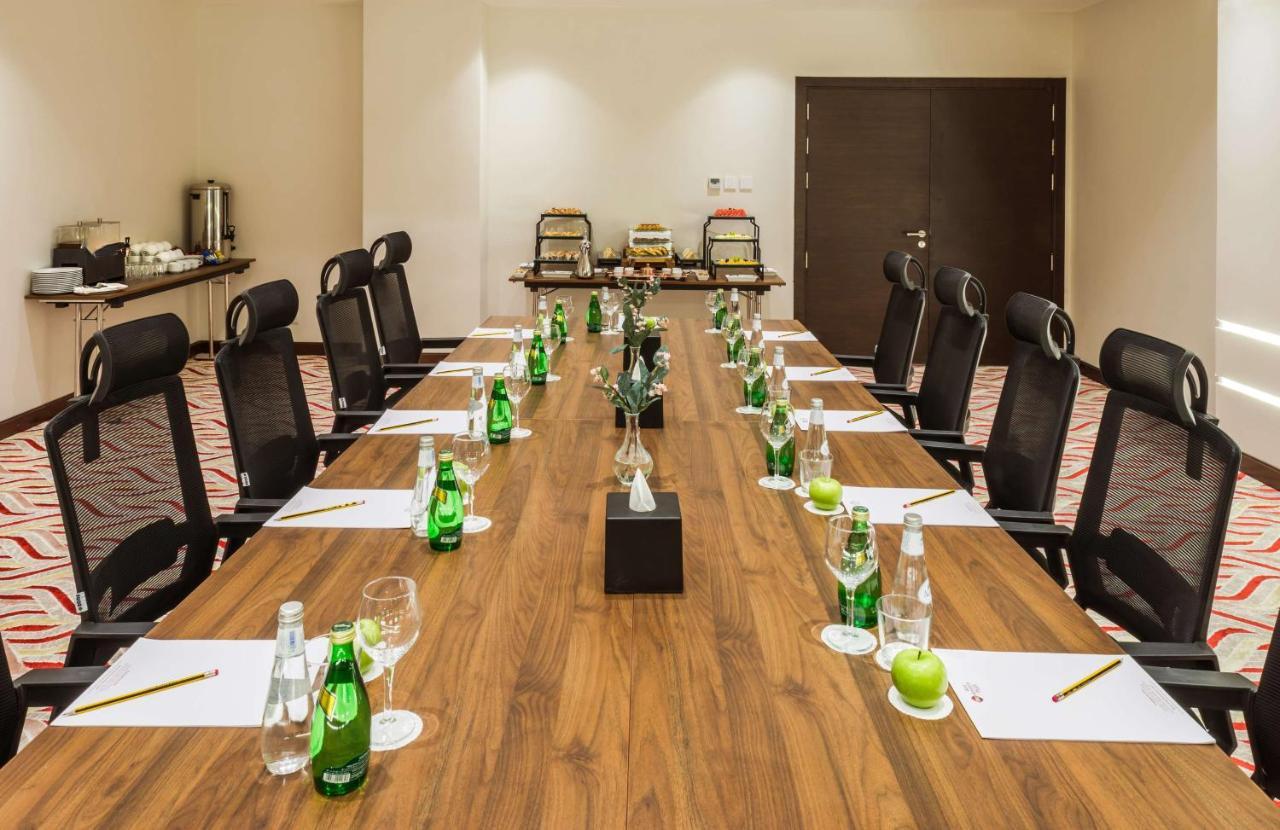 Best Western Plus Al Qurayyat City Center Exteriör bild