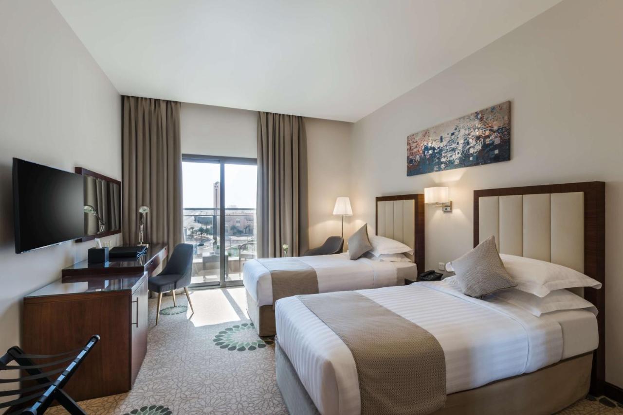Best Western Plus Al Qurayyat City Center Exteriör bild