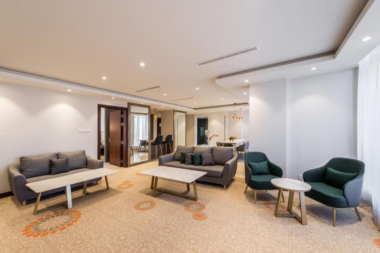 Best Western Plus Al Qurayyat City Center Exteriör bild