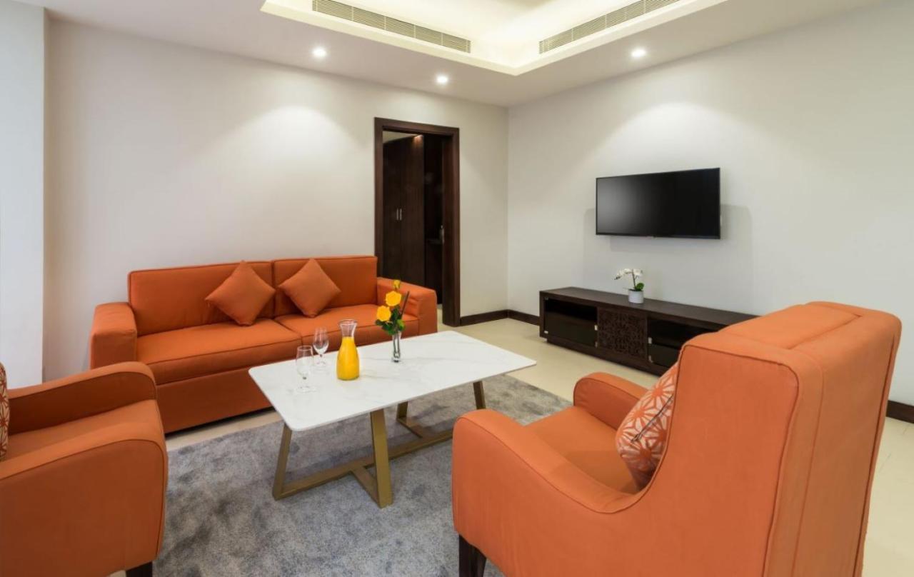 Best Western Plus Al Qurayyat City Center Exteriör bild