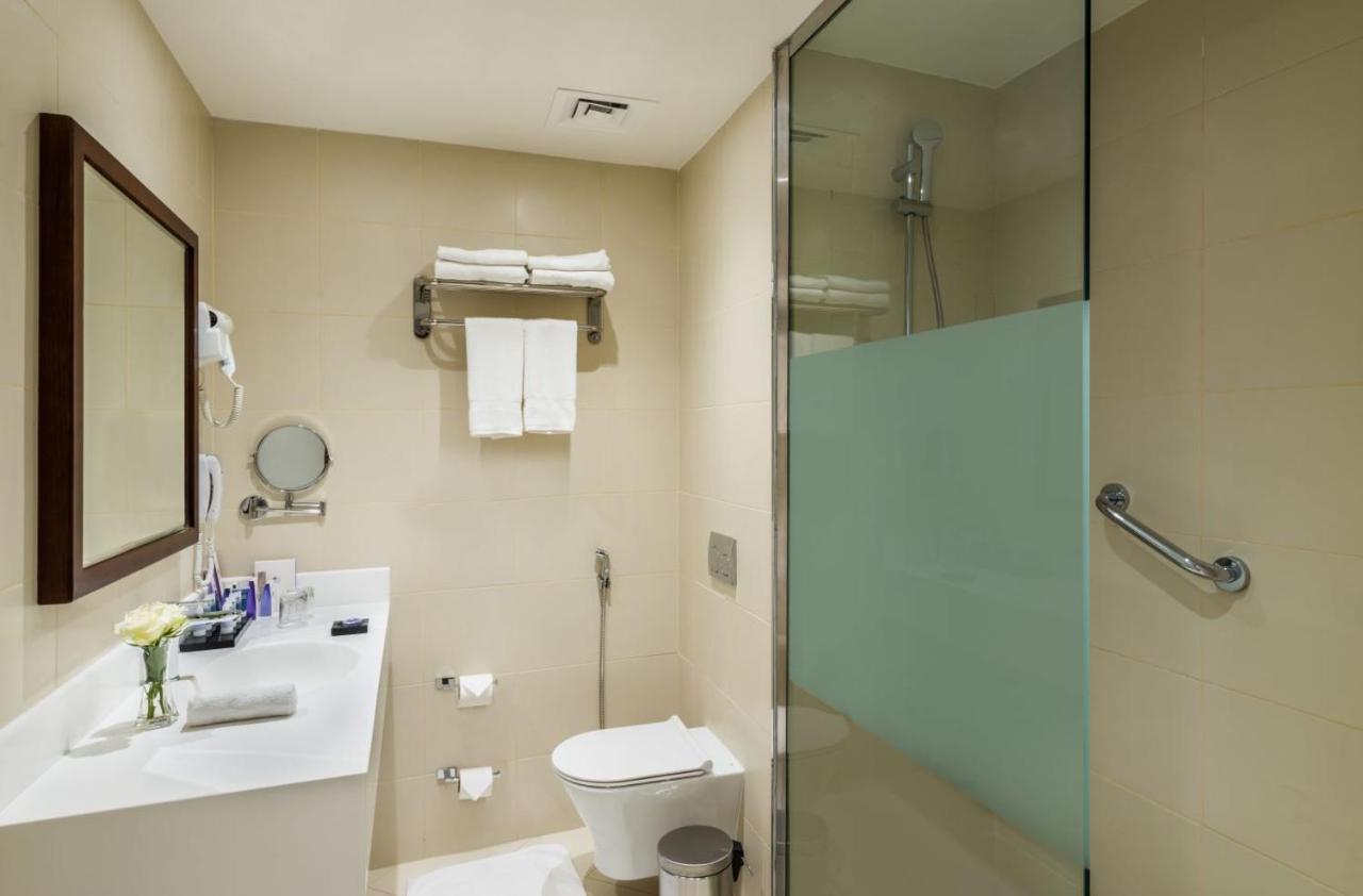 Best Western Plus Al Qurayyat City Center Exteriör bild