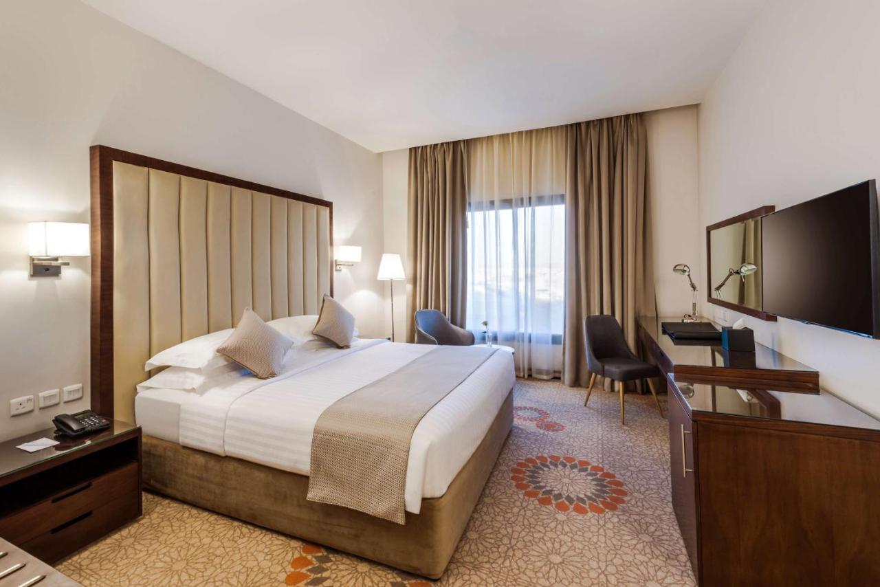 Best Western Plus Al Qurayyat City Center Exteriör bild