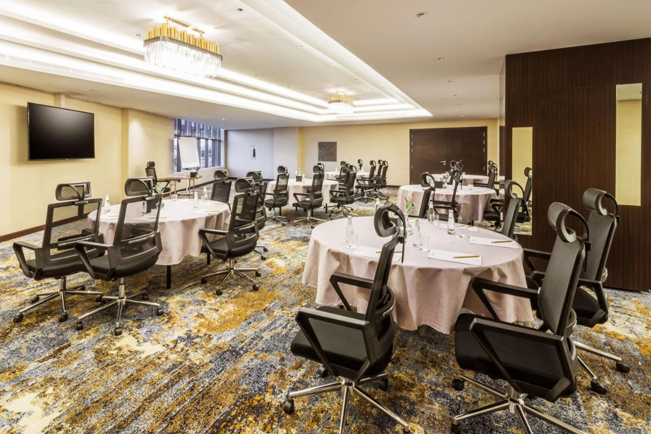 Best Western Plus Al Qurayyat City Center Exteriör bild