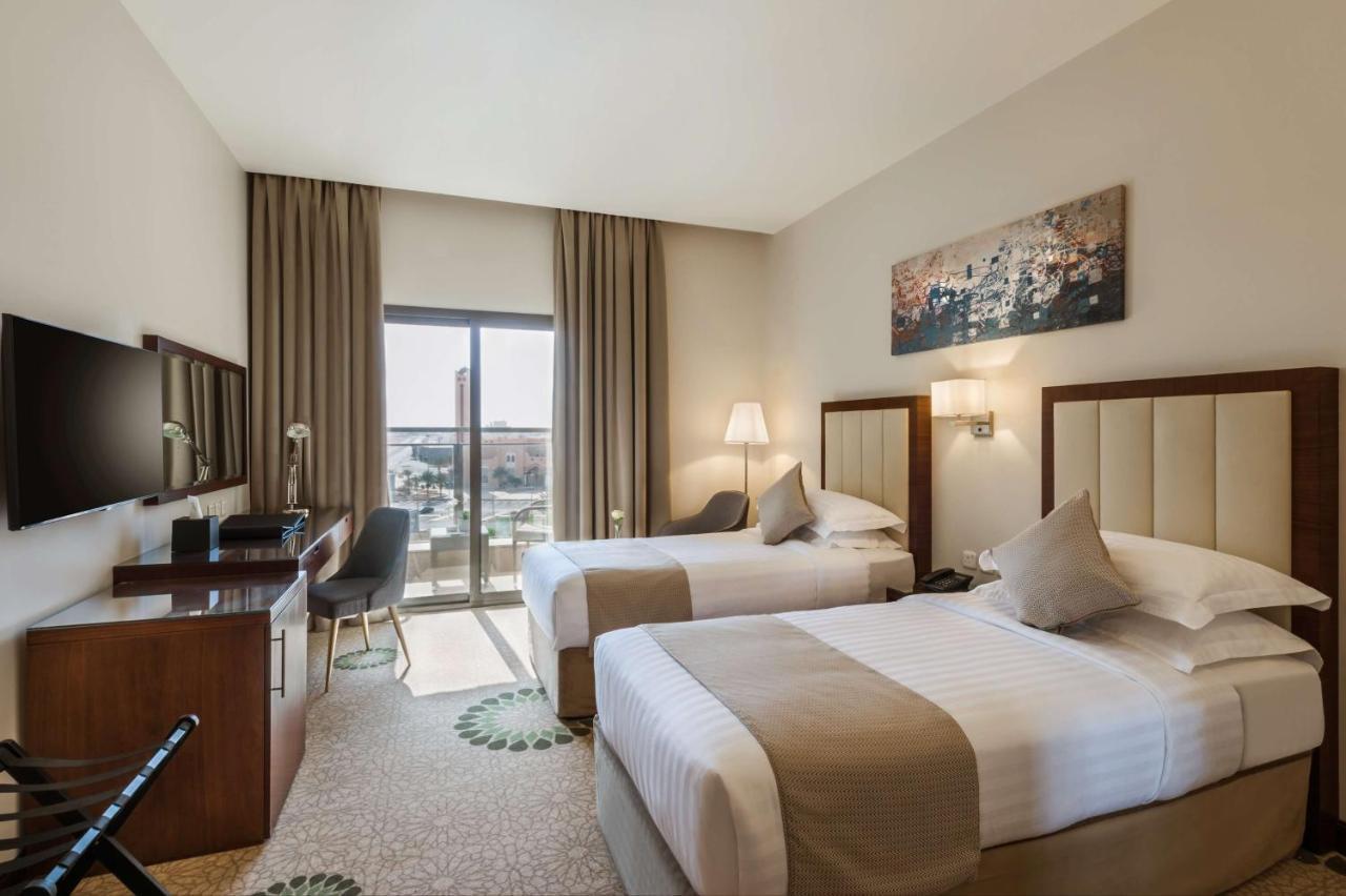 Best Western Plus Al Qurayyat City Center Exteriör bild