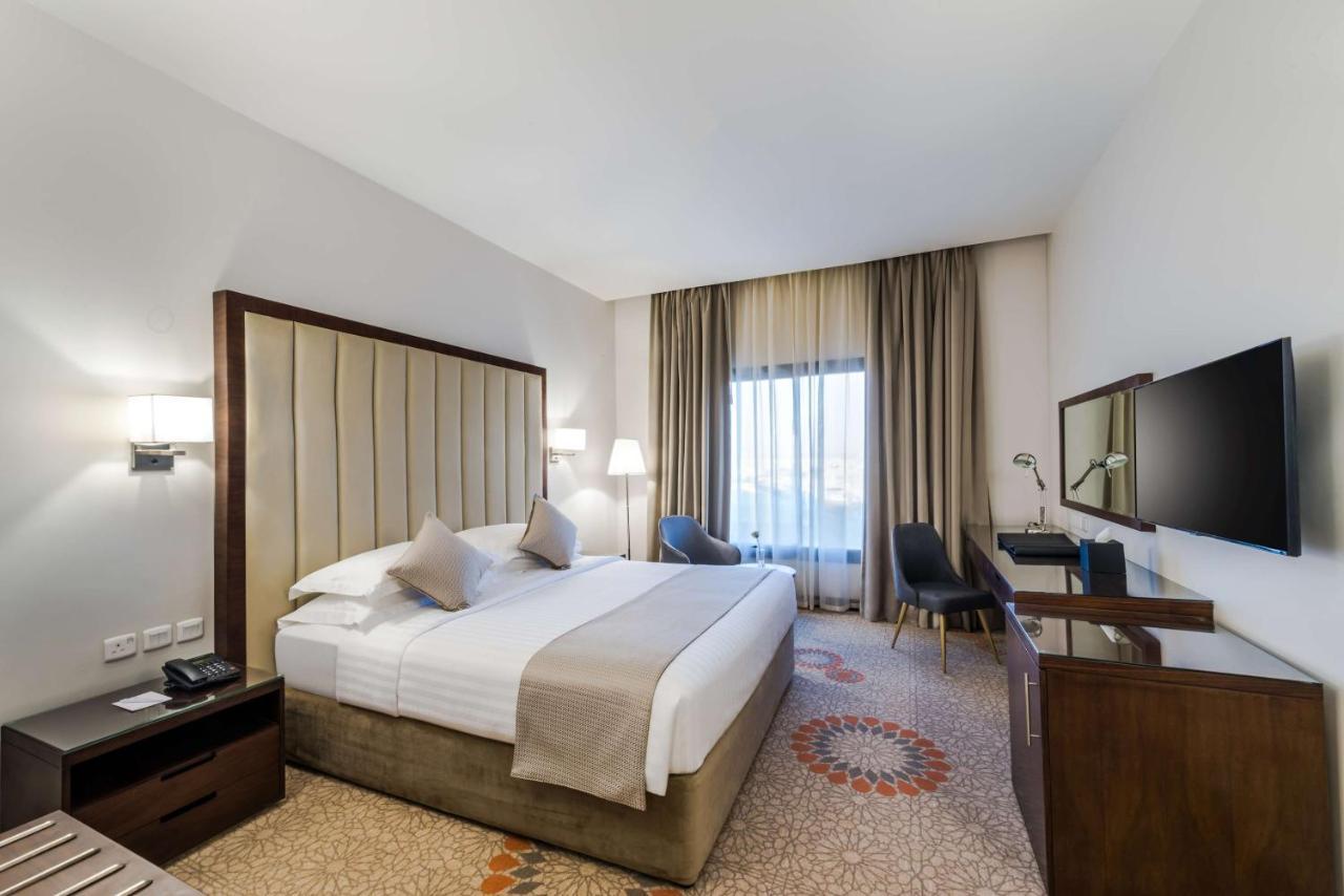 Best Western Plus Al Qurayyat City Center Exteriör bild